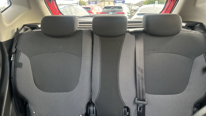 Renault Captur 1.2 TCE Dynamique S Nav 5dr Petrol Hatchback